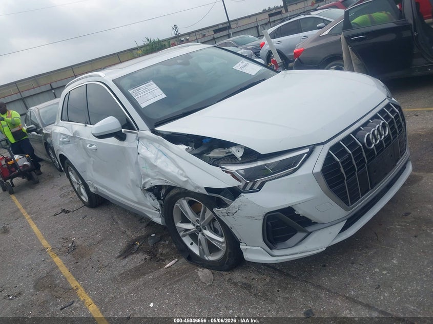 2024 Audi Q3 VIN WA1DECF37R1047971 IAAI salvage auction — RIGHT FRONT, Original (Texas), sold $8,825 on 2026-07-29 (photo 1)