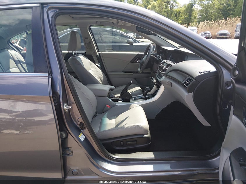 2015 Honda Accord VIN 1HGCR2F8XFA269073 IAAI salvage auction — RIGHT SIDE, Salvage - 75% Or Less (Maryland), sold $3,050 on 2026-07-12 (photo 5)