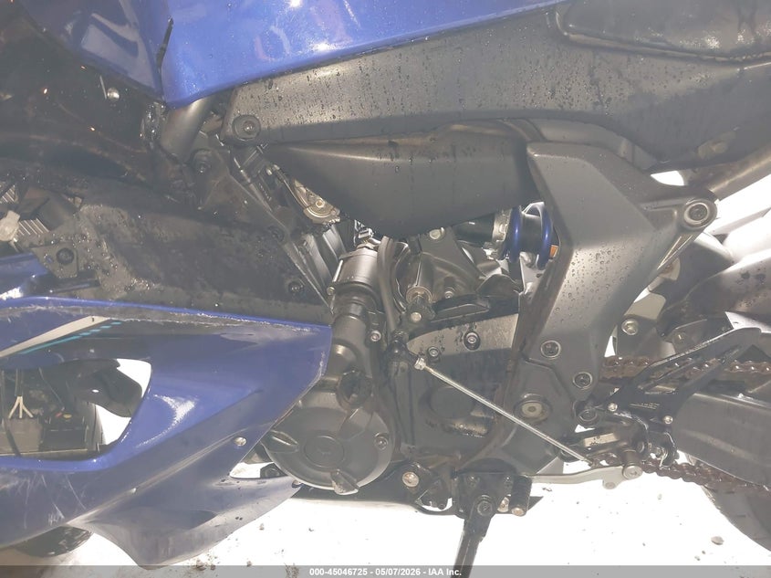 2025 Yamaha Yzf VIN JYARM38E1SA019484 IAAI salvage auction — LEFT SIDE, Certificate Of Destruction (Florida), sold $1,650 on 2026-07-29 (photo 9)