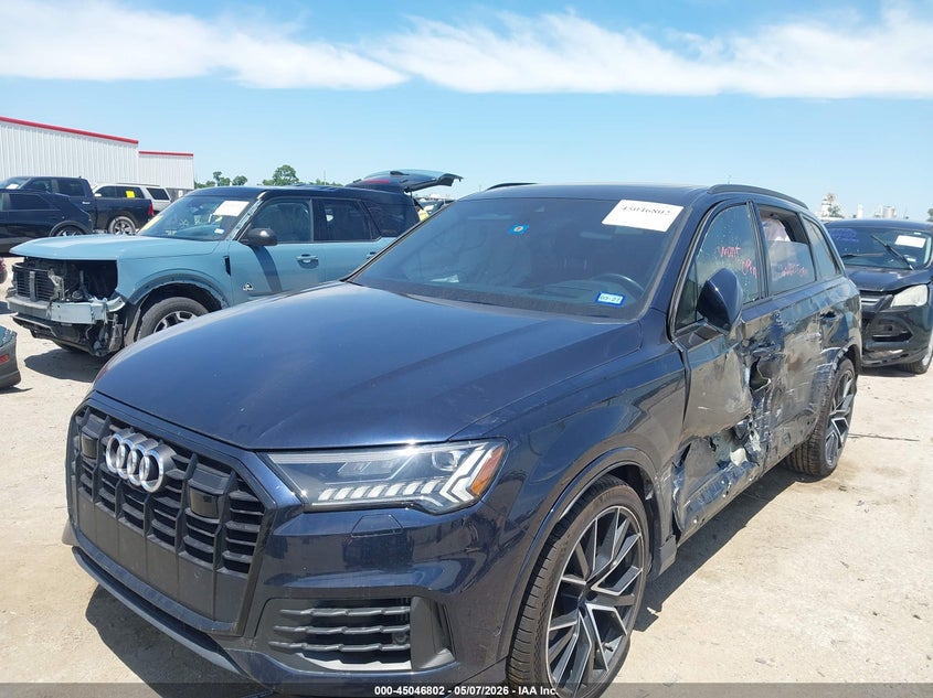 2022 Audi Q7 VIN WA1VXBF7XND008005 IAAI salvage auction — LEFT SIDE, Salvage Title, sold $17,700 on 2026-07-21 (photo 2)