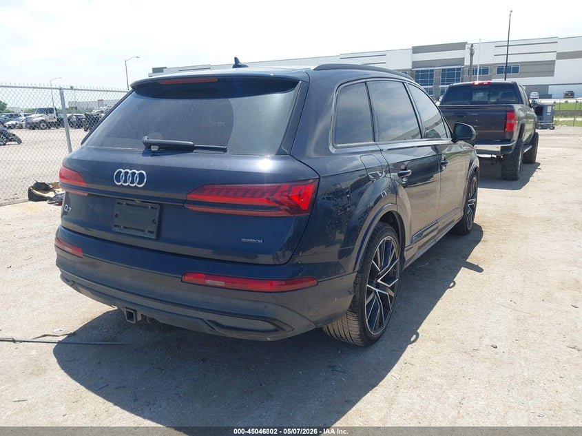 2022 Audi Q7 VIN WA1VXBF7XND008005 IAAI salvage auction — LEFT SIDE, Salvage Title, sold $17,700 on 2026-07-21 (photo 4)