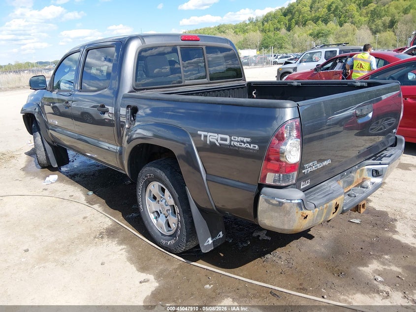 2013 Toyota Tacoma VIN 5TFLU4EN9DX049160 IAAI salvage auction — FRONT END, Salvage (West Virginia), sold $5,900 on 2026-07-16 (photo 3)