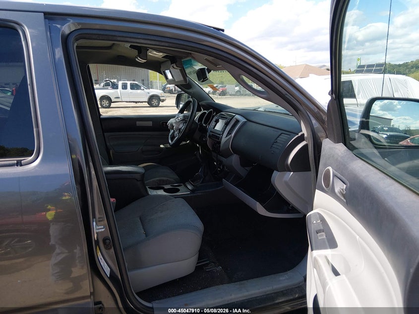2013 Toyota Tacoma VIN 5TFLU4EN9DX049160 IAAI salvage auction — FRONT END, Salvage (West Virginia), sold $5,900 on 2026-07-16 (photo 5)