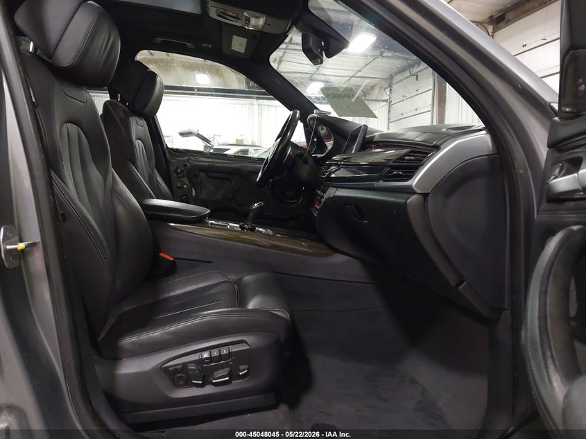 2016 BMW X5 VIN 5UXKR6C50G0J80095 IAAI salvage auction — FRONT & REAR, Salvage (Iowa), sold $3,025 on 2026-07-07 (photo 5)
