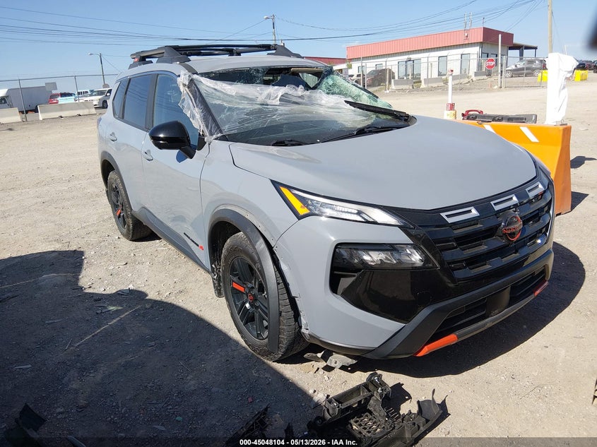 2025 Nissan Rogue VIN 5N1BT3BB0SC806899 IAAI salvage auction — ROOF, Salvage Title, sold $9,500 on 2026-07-30 (photo 1)