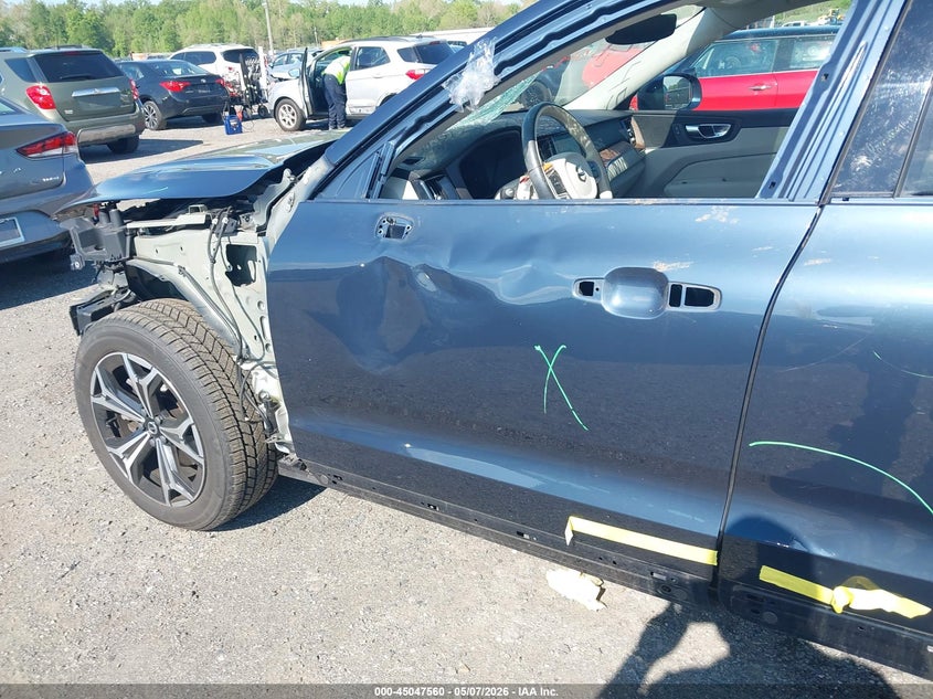 2022 Volvo Xc60 VIN YV4L12RK8N1960577 IAAI salvage auction — FRONT END, Salvage - Greater Than 75% (Maryland), sold $7,800 on 2026-07-30 (photo 6)