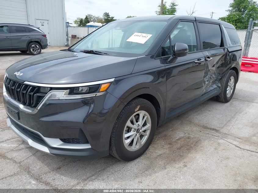 2024 Kia Carnival VIN KNDNB4H31R6327717 IAAI salvage auction — LEFT SIDE, Salvage (Illinois), sold $9,400 on 2026-07-28 (photo 2)
