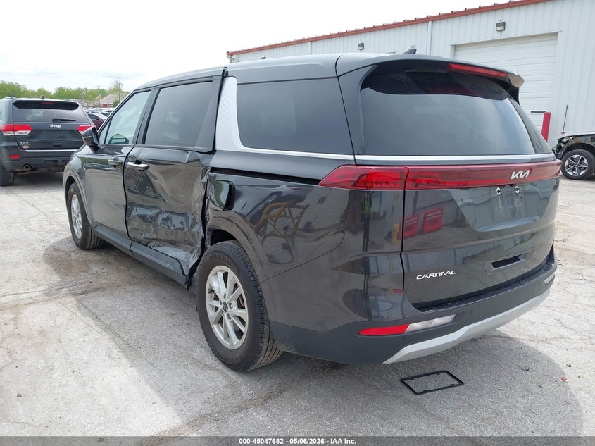 2024 Kia Carnival VIN KNDNB4H31R6327717 IAAI salvage auction — LEFT SIDE, Salvage (Illinois), sold $9,400 on 2026-07-28 (photo 3)