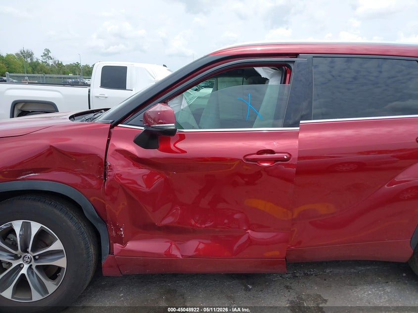 2020 Toyota Highlander VIN 5TDGZRAH6LS513137 IAAI salvage auction — RIGHT SIDE, Certificate Of Destruction (Florida), sold $9,150 on 2026-07-27 (photo 6)