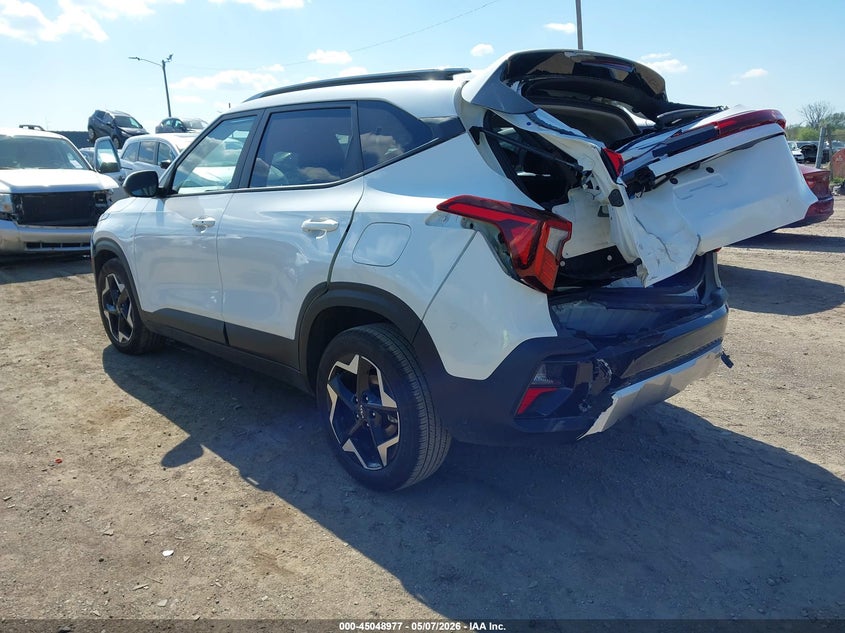 2026 Kia Seltos VIN KNDEU2AA7T7867856 IAAI salvage auction — FRONT & REAR, Salvage Title, sold $6,500 on 2026-08-01 (photo 3)