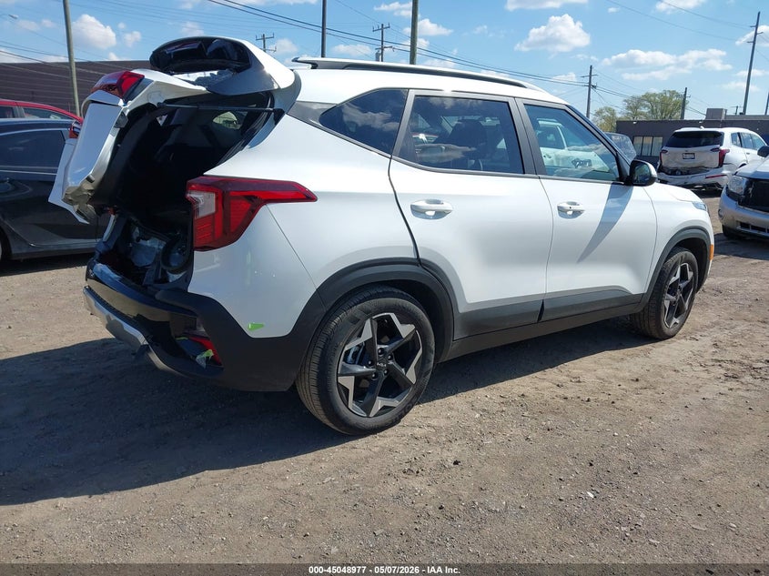 2026 Kia Seltos VIN KNDEU2AA7T7867856 IAAI salvage auction — FRONT & REAR, Salvage Title, sold $6,500 on 2026-08-01 (photo 4)