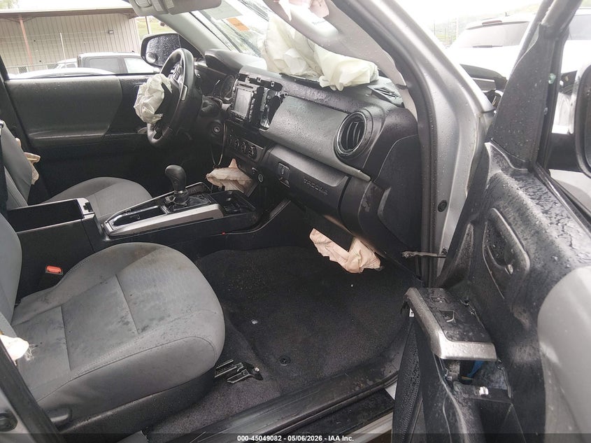 2019 Toyota Tacoma VIN 5TFSZ5AN8KX180764 IAAI salvage auction — ROLLOVER, Salvage (West Virginia), sold $5,250 on 2026-07-16 (photo 5)