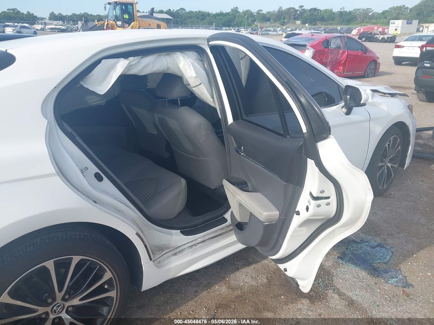 2018 Toyota Camry VIN JTNB11HKXJ3033195 IAAI salvage auction — FRONT END, Rebuildable (Florida), sold $2,975 on 2026-07-23 (photo 8)