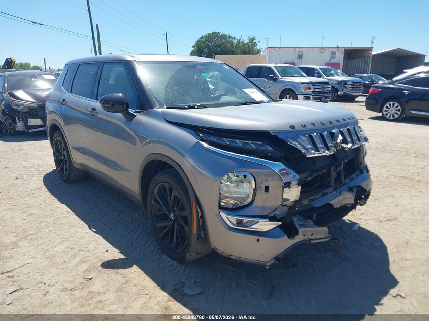 2022 Mitsubishi Outlander VIN JA4J4UA81NZ069684 IAAI salvage auction — FRONT END, Certificate Of Destruction (Florida), sold $5,100 on 2026-07-28 (photo 1)