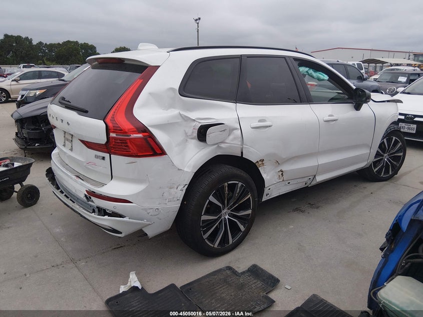 2024 Volvo Xc60 VIN YV4L12RL4R1712020 IAAI salvage auction — FRONT & REAR, Salvage (Texas), sold $500 on 2026-07-28 (photo 4)