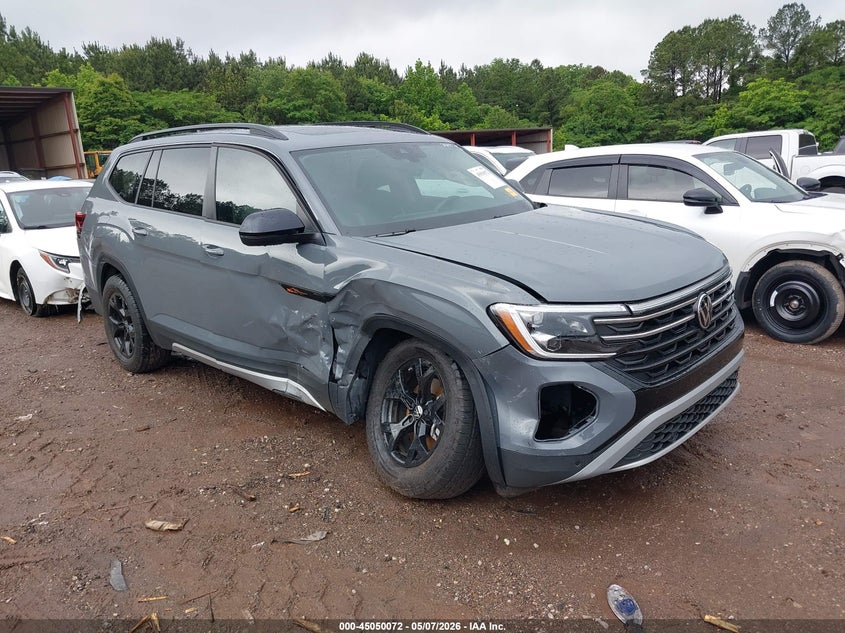 2025 Volkswagen Atlas VIN 1V2CR2CA2SC502804 IAAI salvage auction — RIGHT SIDE, Salvage Title, sold $13,450 on 2026-07-29 (photo 1)