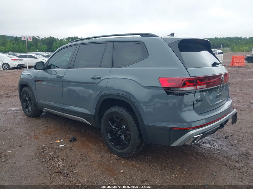 2025 Volkswagen Atlas VIN 1V2CR2CA2SC502804 IAAI salvage auction — RIGHT SIDE, Salvage Title, sold $13,450 on 2026-07-29 (photo 3)