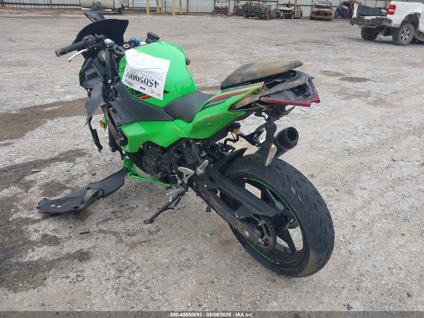 2024 Kawasaki Ninja VIN ML5EXGH14RDA12520 IAAI salvage auction — ALL OVER, Salvage (Texas), sold $400 on 2026-07-22 (photo 3)