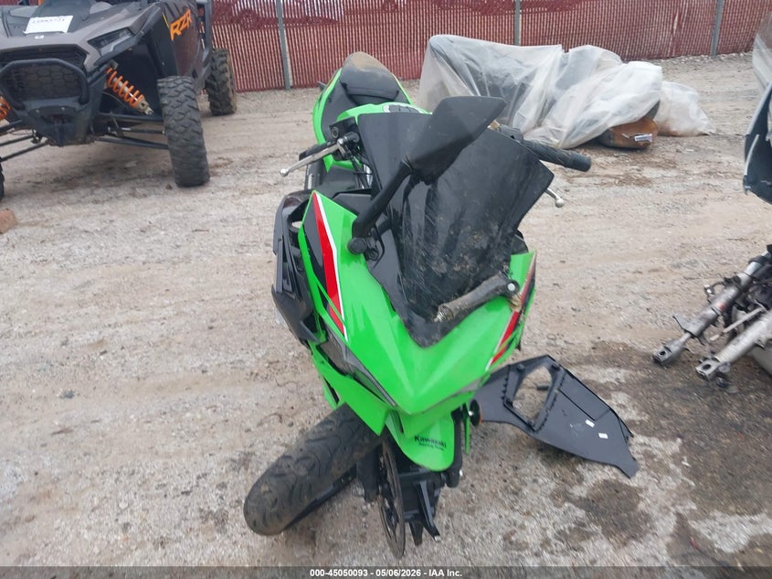 2024 Kawasaki Ninja VIN ML5EXGH14RDA12520 IAAI salvage auction — ALL OVER, Salvage (Texas), sold $400 on 2026-07-22 (photo 5)