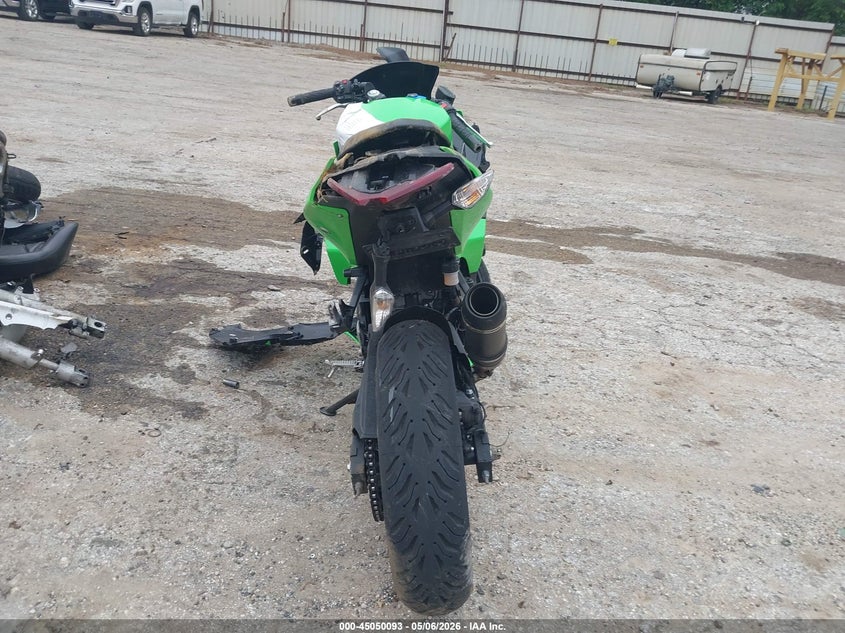 2024 Kawasaki Ninja VIN ML5EXGH14RDA12520 IAAI salvage auction — ALL OVER, Salvage (Texas), sold $400 on 2026-07-22 (photo 6)