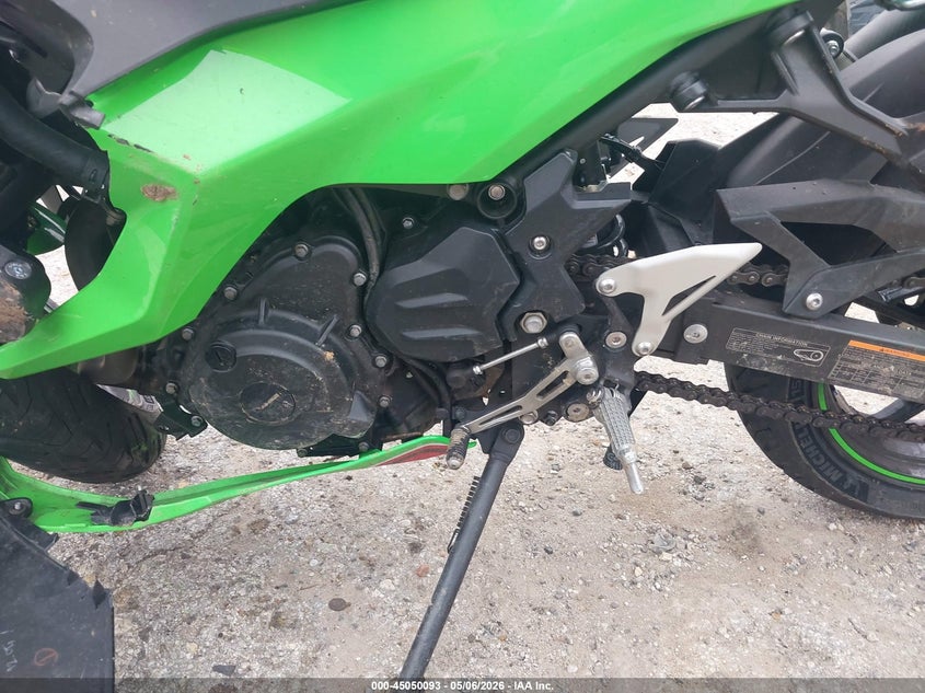 2024 Kawasaki Ninja VIN ML5EXGH14RDA12520 IAAI salvage auction — ALL OVER, Salvage (Texas), sold $400 on 2026-07-22 (photo 9)
