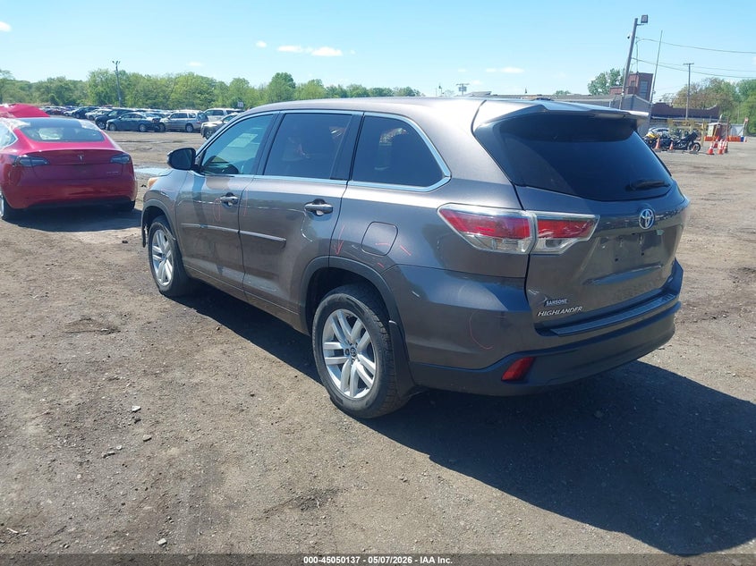 2016 Toyota Highlander VIN 5TDBKRFH1GS269233 IAAI salvage auction — FRONT END, Salvage (Idaho), sold $6,650 on 2026-07-24 (photo 3)