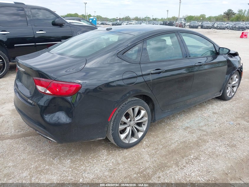 2015 Chrysler 200 VIN 1C3CCCBB0FN717485 IAAI salvage auction — RIGHT FRONT, Salvage (Texas), sold $100 on 2026-07-15 (photo 4)