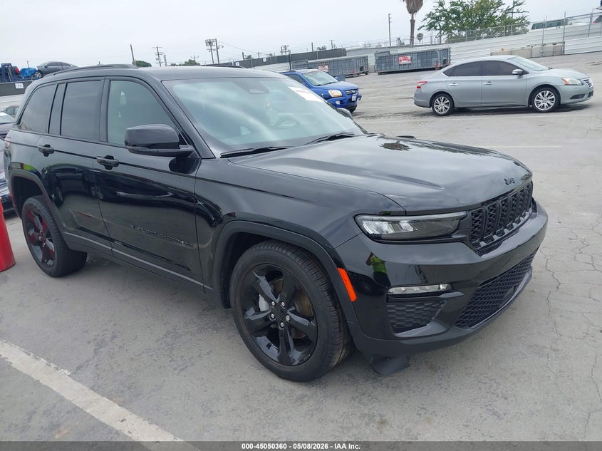 2025 Jeep Grand cherokee VIN 1C4RJGBG9SC272975 — IAAI salvage auction photo