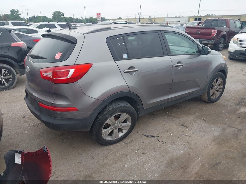 2012 Kia Sportage VIN KNDPB3A22C7259529 IAAI salvage auction — REAR END, Salvage (Texas), sold $1,300 on 2026-07-26 (photo 4)