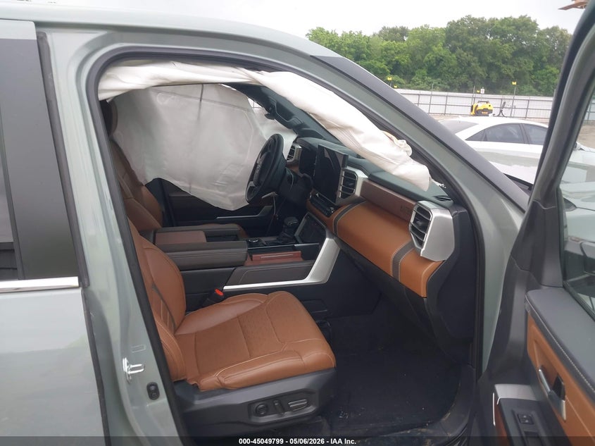 2025 Toyota Tundra VIN 5TFMC5DB7SX106716 IAAI salvage auction — RIGHT SIDE, Salvage (Louisiana), sold $19,800 on 2026-07-27 (photo 5)