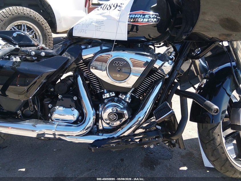 2024 Harley-davidson Road glide VIN 1HD1KH718RB659214 IAAI salvage auction — ROLLOVER, Original (Texas), sold $8,750 on 2026-08-19 (photo 8)