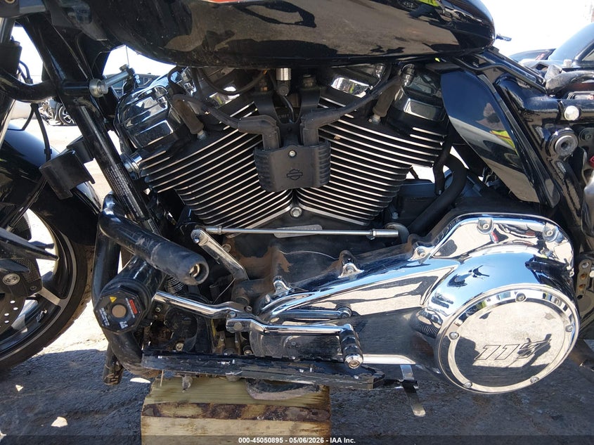 2024 Harley-davidson Road glide VIN 1HD1KH718RB659214 IAAI salvage auction — ROLLOVER, Original (Texas), sold $8,750 on 2026-08-19 (photo 9)