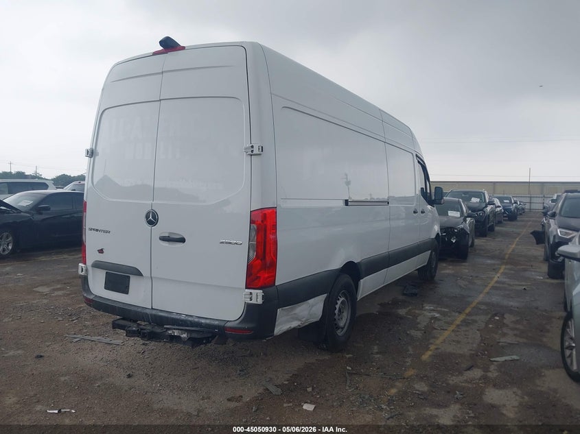 2022 Mercedes-benz Sprinter VIN W1Y40CHY5NT101730 IAAI salvage auction — LEFT SIDE, Salvage (Texas), sold $9,525 on 2026-07-22 (photo 4)