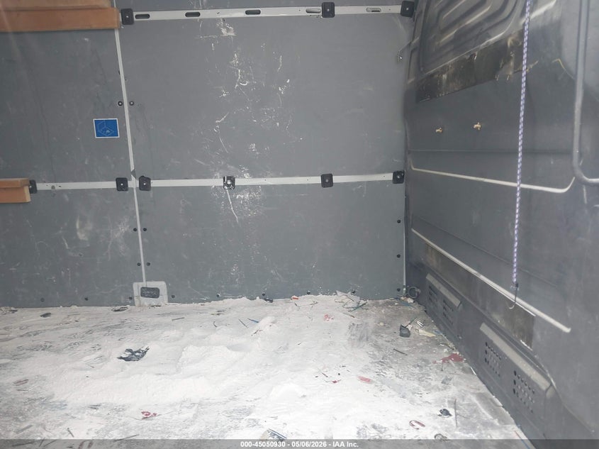 2022 Mercedes-benz Sprinter VIN W1Y40CHY5NT101730 IAAI salvage auction — LEFT SIDE, Salvage (Texas), sold $9,525 on 2026-07-22 (photo 8)
