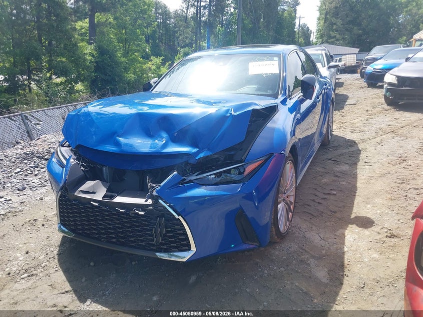 2024 Lexus Is VIN JTHDA1D23R5132751 IAAI salvage auction — FRONT & REAR, Salvage (Tennessee), sold $10,775 on 2026-07-07 (photo 2)