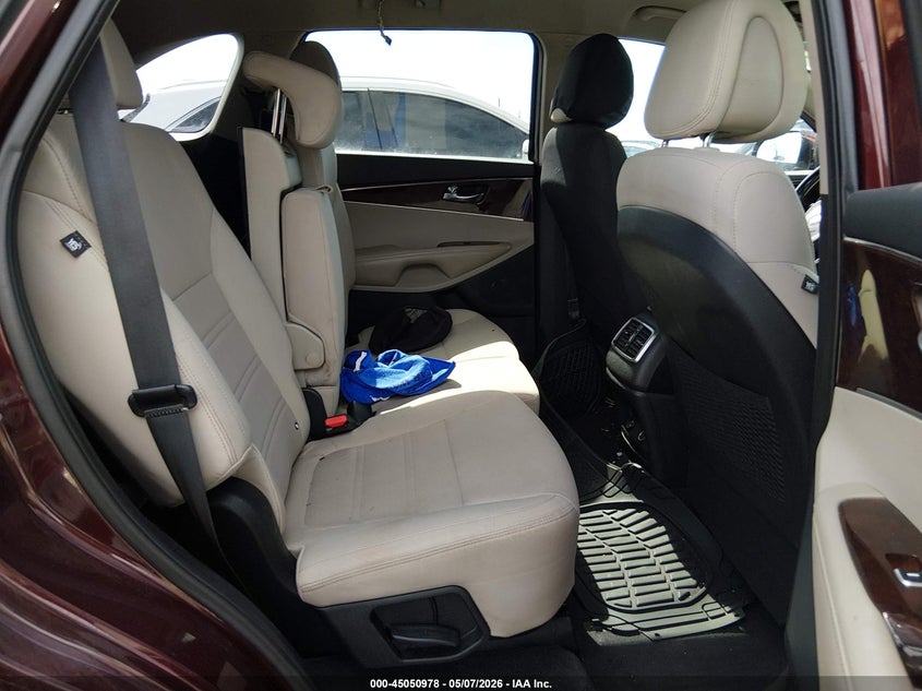 2016 Kia Sorento VIN 5XYPGDA35GG127518 IAAI salvage auction — BIO HAZARD, Bill Of Sale (Colorado), sold $700 on 2026-07-28 (photo 8)
