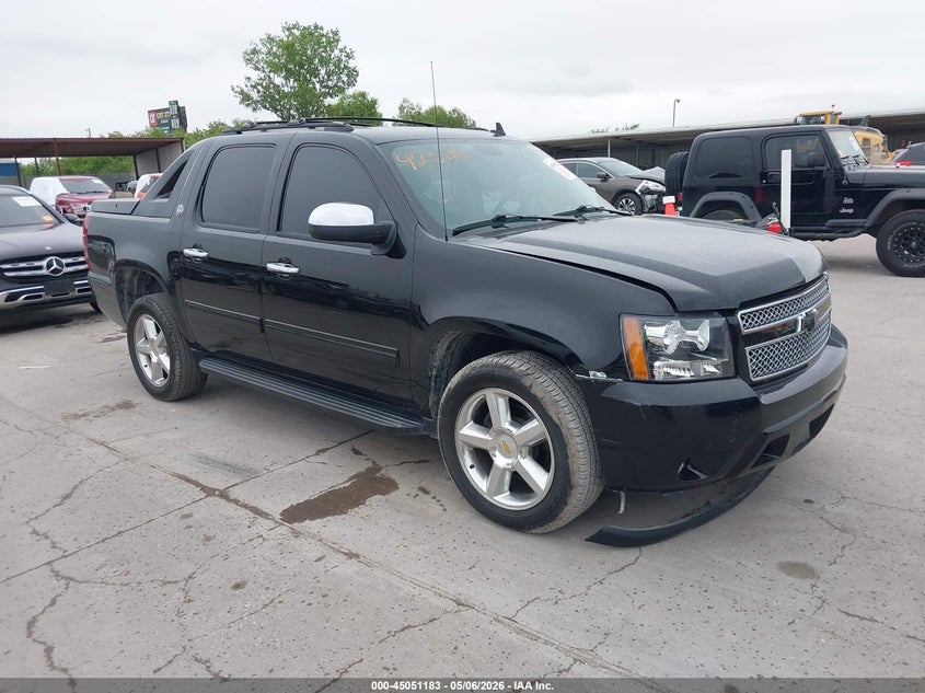 2013 Chevrolet Avalanche VIN 3GNMCFE05DG200174 IAAI salvage auction — FRONT END, Original (Texas), sold $9,825 on 2026-07-08 (photo 1)