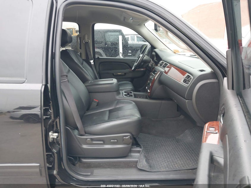 2013 Chevrolet Avalanche VIN 3GNMCFE05DG200174 IAAI salvage auction — FRONT END, Original (Texas), sold $9,825 on 2026-07-08 (photo 5)