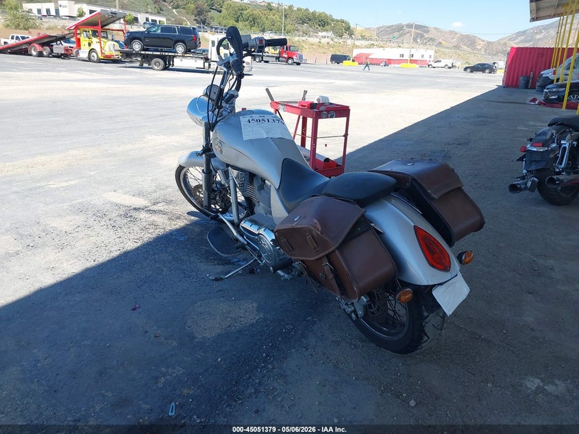 2003 Victory motorcycles Vegas VIN 5VPGB16L933004004 IAAI salvage auction — FRONT END, Salvage (California), sold $800 on 2026-07-29 (photo 3)