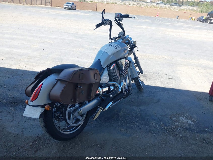 2003 Victory motorcycles Vegas VIN 5VPGB16L933004004 IAAI salvage auction — FRONT END, Salvage (California), sold $800 on 2026-07-29 (photo 4)