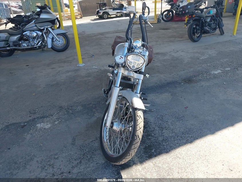 2003 Victory motorcycles Vegas VIN 5VPGB16L933004004 IAAI salvage auction — FRONT END, Salvage (California), sold $800 on 2026-07-29 (photo 5)