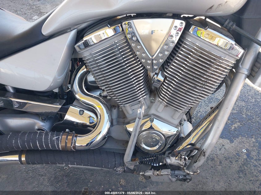 2003 Victory motorcycles Vegas VIN 5VPGB16L933004004 IAAI salvage auction — FRONT END, Salvage (California), sold $800 on 2026-07-29 (photo 8)