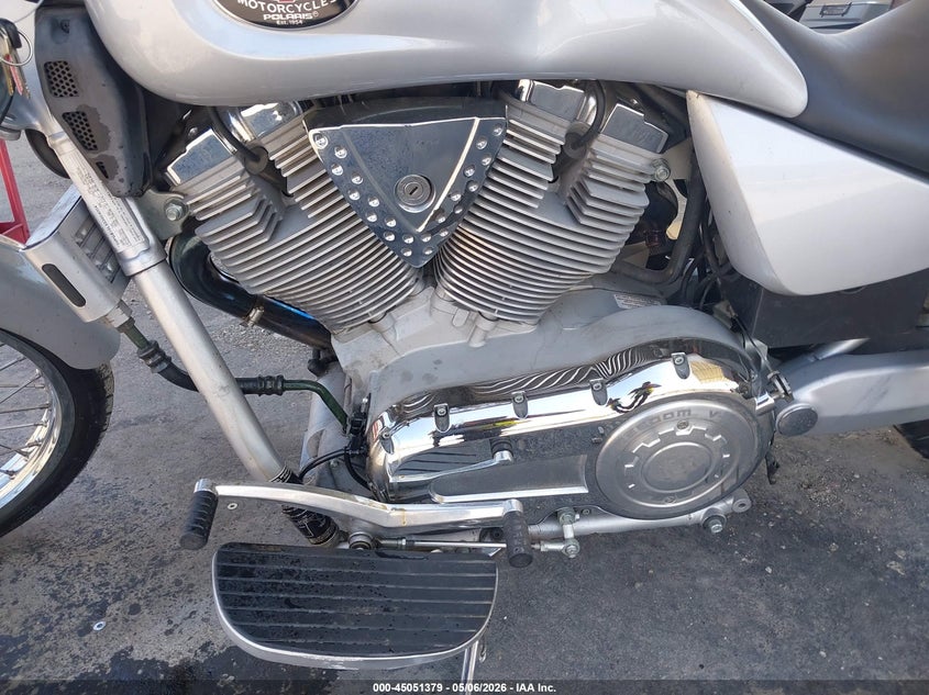 2003 Victory motorcycles Vegas VIN 5VPGB16L933004004 IAAI salvage auction — FRONT END, Salvage (California), sold $800 on 2026-07-29 (photo 9)