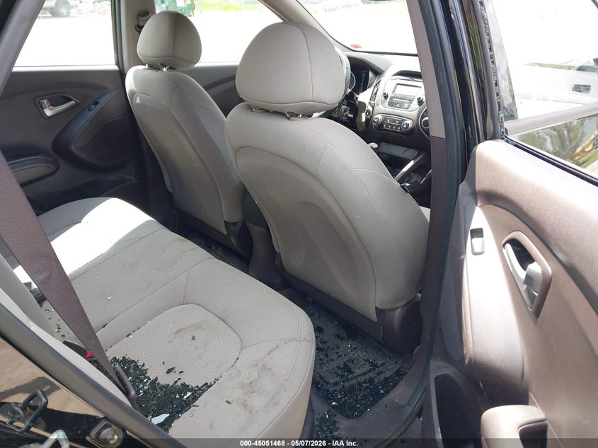 2011 Hyundai Tucson VIN KM8JT3AB0BU183243 IAAI salvage auction — THEFT, Mv-907A (New York), sold $725 on 2026-07-21 (photo 8)