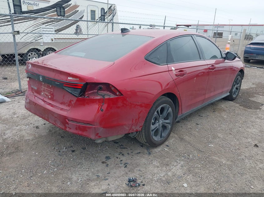 2025 Honda Accord VIN 1HGCY1F40SA069601 IAAI salvage auction — REAR END, Original (Texas), sold $8,400 on 2026-07-28 (photo 4)