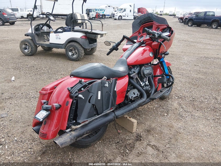 2022 Harley-davidson Road glide VIN 1HD1KTP10NB612076 IAAI salvage auction — RIGHT SIDE, Salvage (Illinois), sold $8,150 on 2026-07-07 (photo 4)