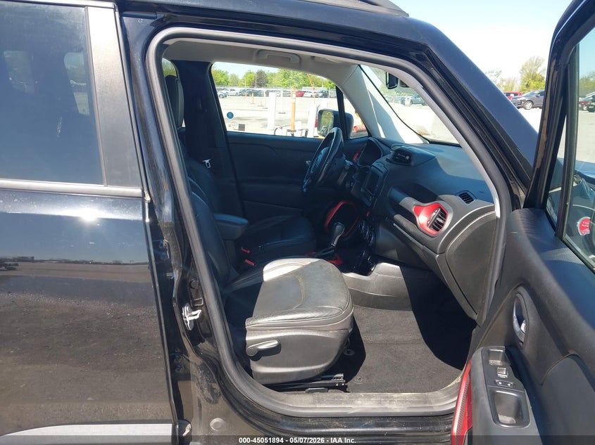 2016 Jeep Renegade VIN ZACCJBCT5GPD01041 IAAI salvage auction — SIDE, Clear (Indiana), sold $1,625 on 2026-07-31 (photo 5)