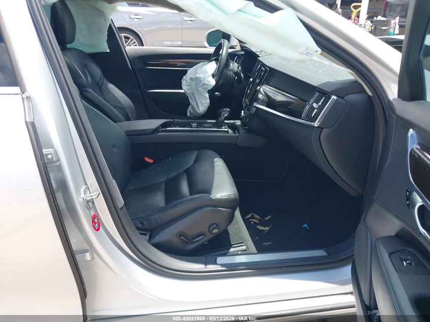 2018 Volvo S90 VIN LVY982AK9JP007395 IAAI salvage auction — LEFT SIDE, Rebuildable (Florida), sold $400 on 2026-07-15 (photo 5)