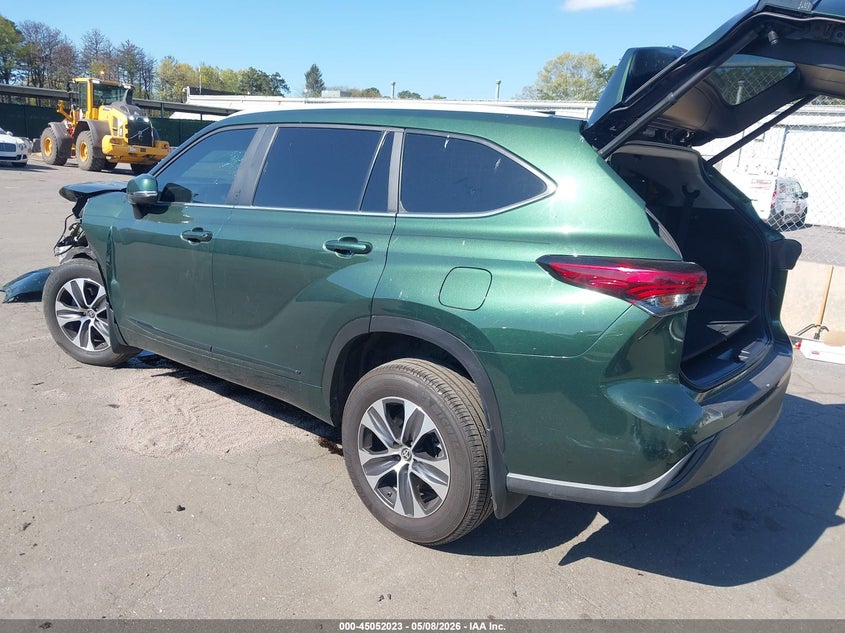 2023 Toyota Highlander VIN 5TDKDRAH5PS501687 IAAI salvage auction — FRONT END, Salvage (Pennsylvania), sold $10,250 on 2026-07-07 (photo 3)