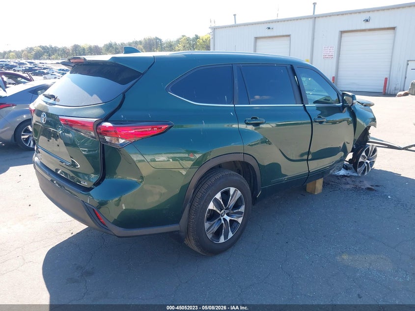 2023 Toyota Highlander VIN 5TDKDRAH5PS501687 IAAI salvage auction — FRONT END, Salvage (Pennsylvania), sold $10,250 on 2026-07-07 (photo 4)